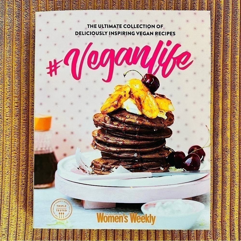 NEW! VEGAN LIFE Thick Cookbook Beautiful Bright and Delicious Recipes Gi…